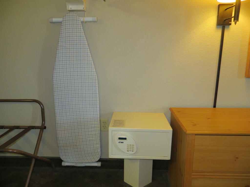 Hotel Super 8 By Wyndham Davenport Habitación foto